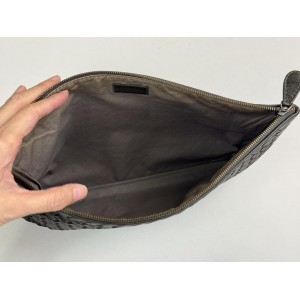 BOTTEGA VENETA INTRECCIATO LEATHER CLUTCH BOTTEGA VENETA INTRECCIATO LEATHER CLUTCH